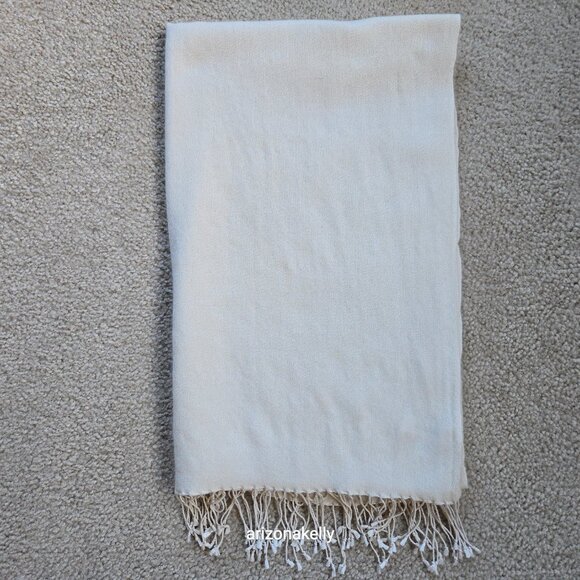 Silk/Cashmere Woven Scarf Ivory - Picture 10 of 13